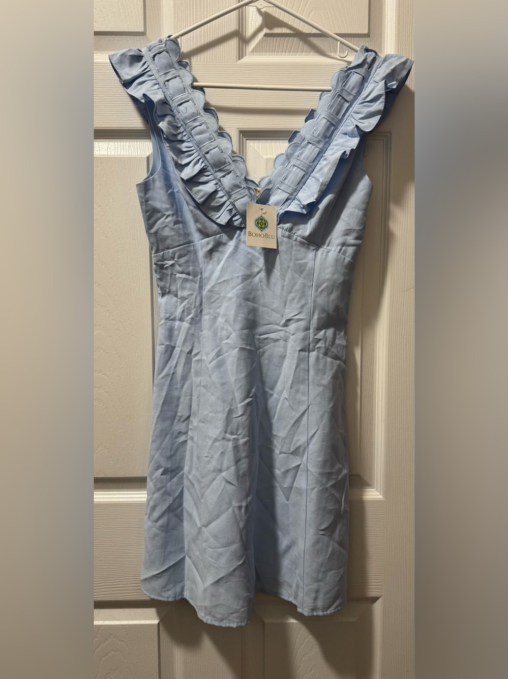 Gilli Light Blue Scalloped Edge Top